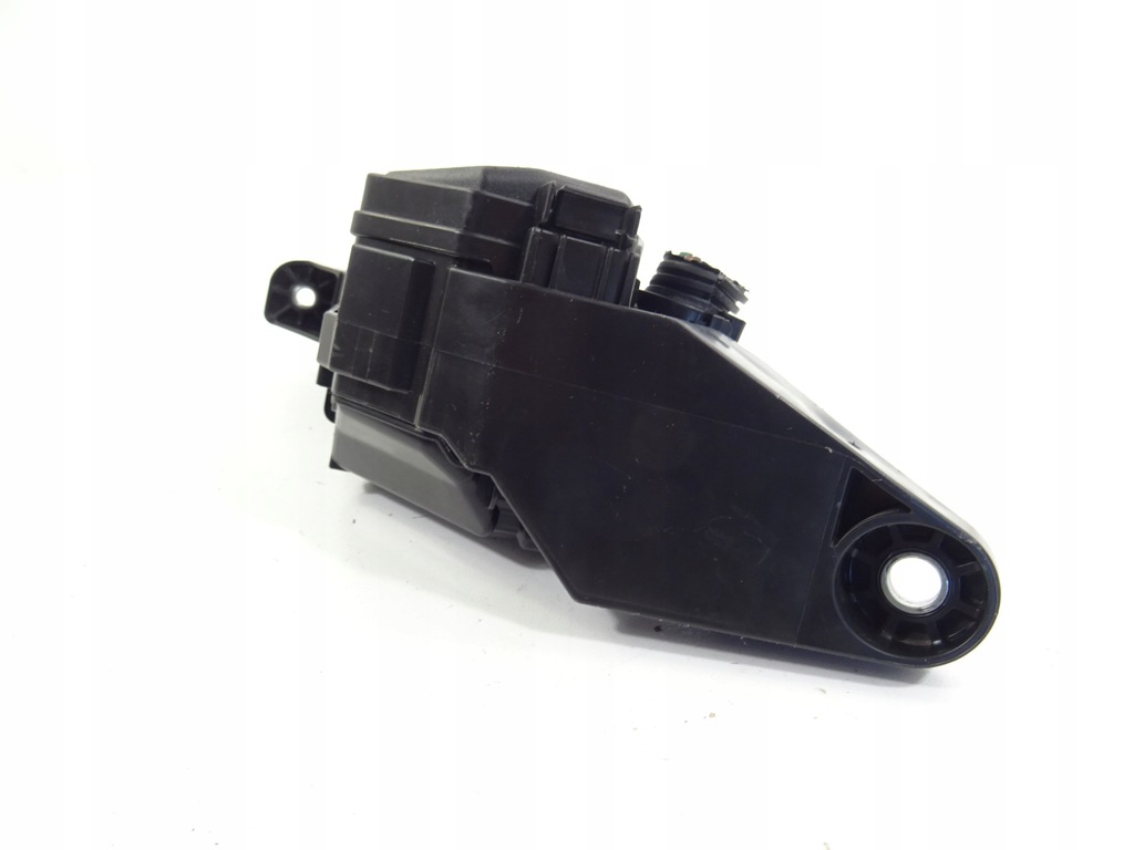 фото №11, Toyota c-hr chr lift 1.8 гибрид корпус предохранителей 82662-f4270