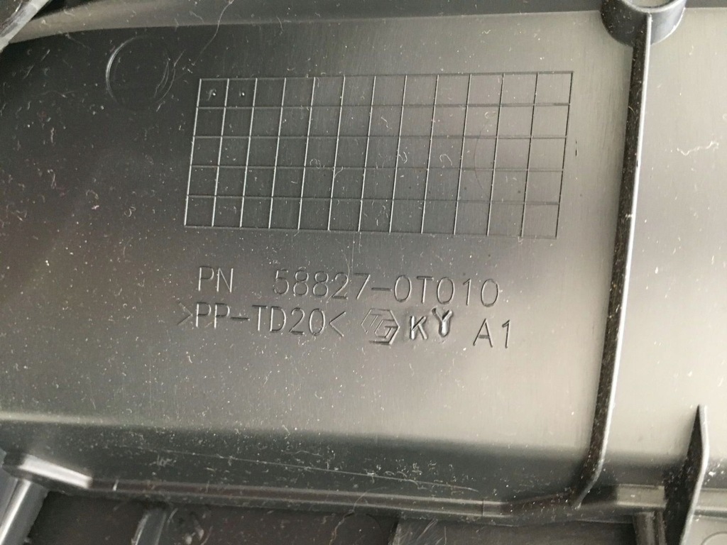 фото №9, Toyota venza 09-16 тунель середній usa