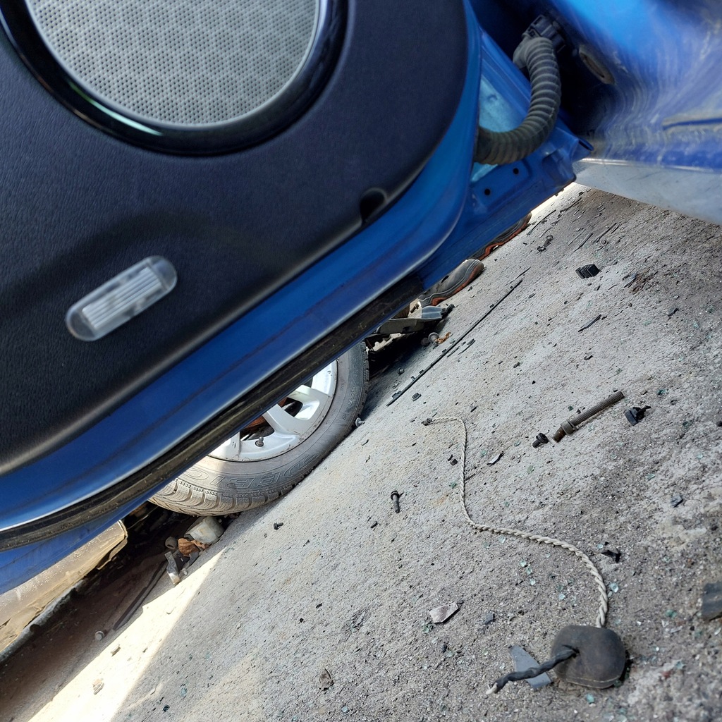 фото №11, Renault grand scenic 3 iii дверь левый задняя код лакокрасочного покрытия terpb