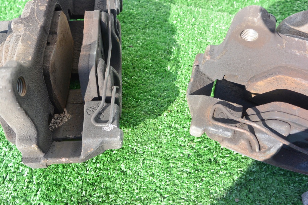 фото №8, Суппорт тормозной перед vw passat cc b7 golf kpl