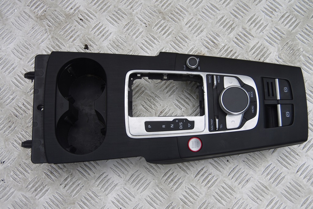 фото №1, Панель mmi мультимедийный рамка audi rs3 8v 8v5