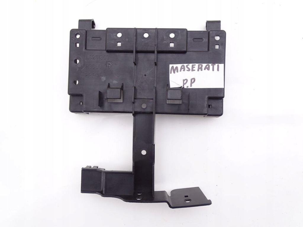 фото №1, Maserati quattroporte vi 12-24 захист корпус модуля сидіння правий перед