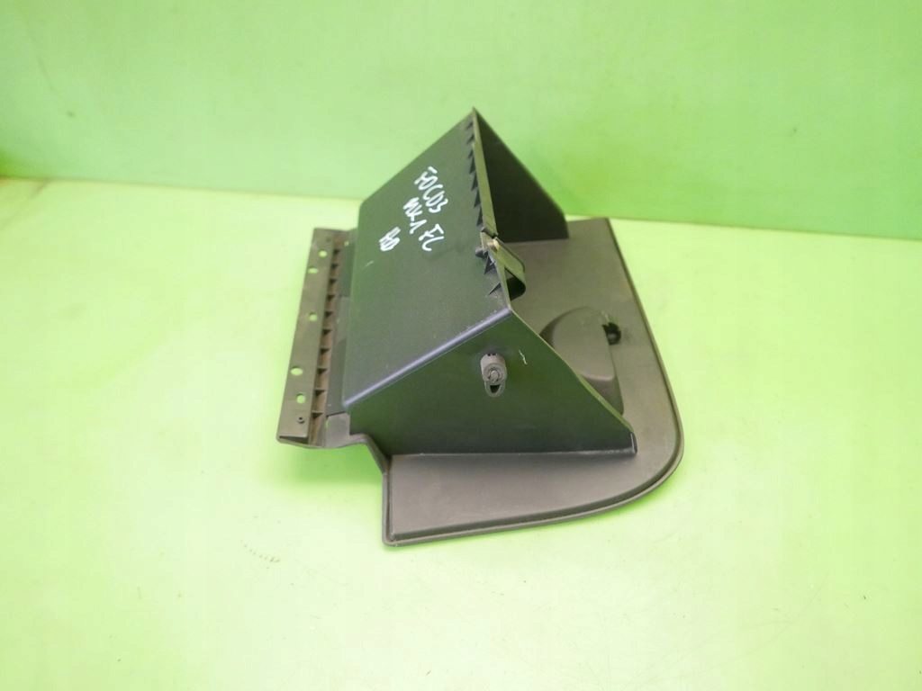 фото №8, Бардачок пасажира з панелі ford focus mk1 fl hb 01-