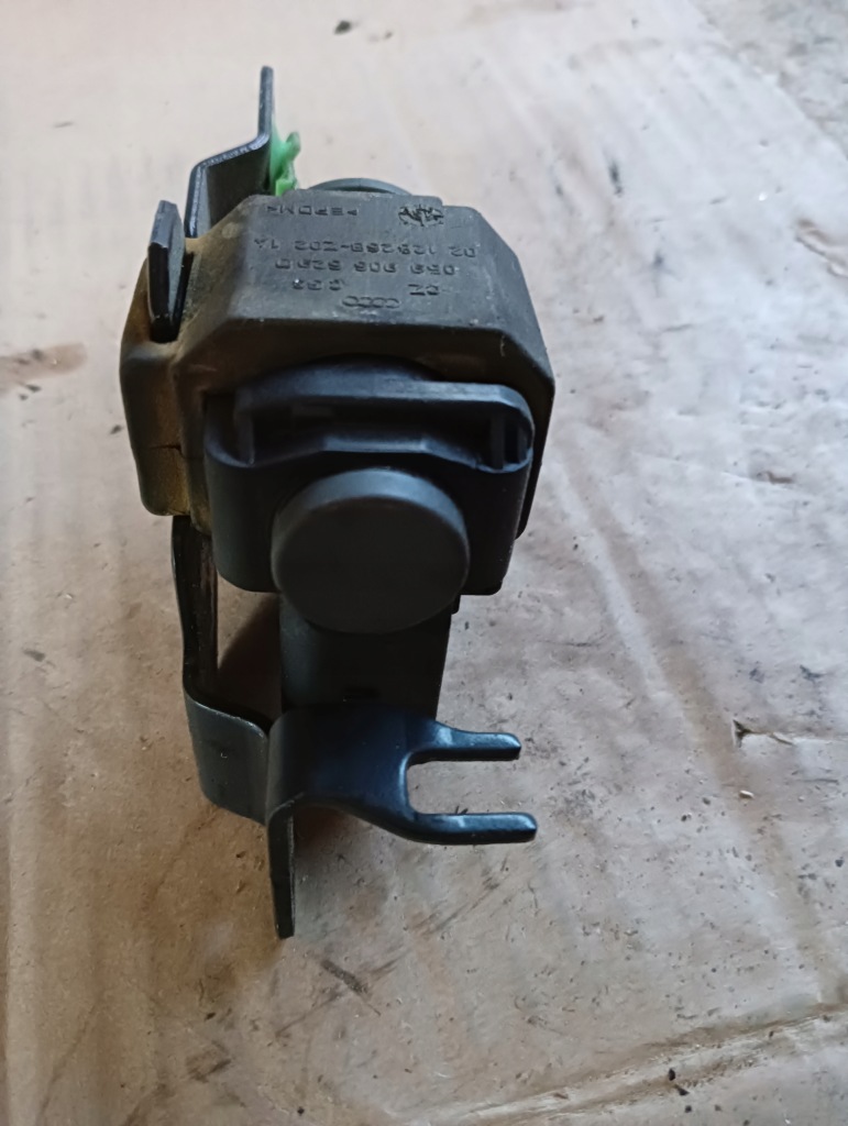 фото №5, Трубка клапан вакууму vw audi 2.0 tdi | 059906629d