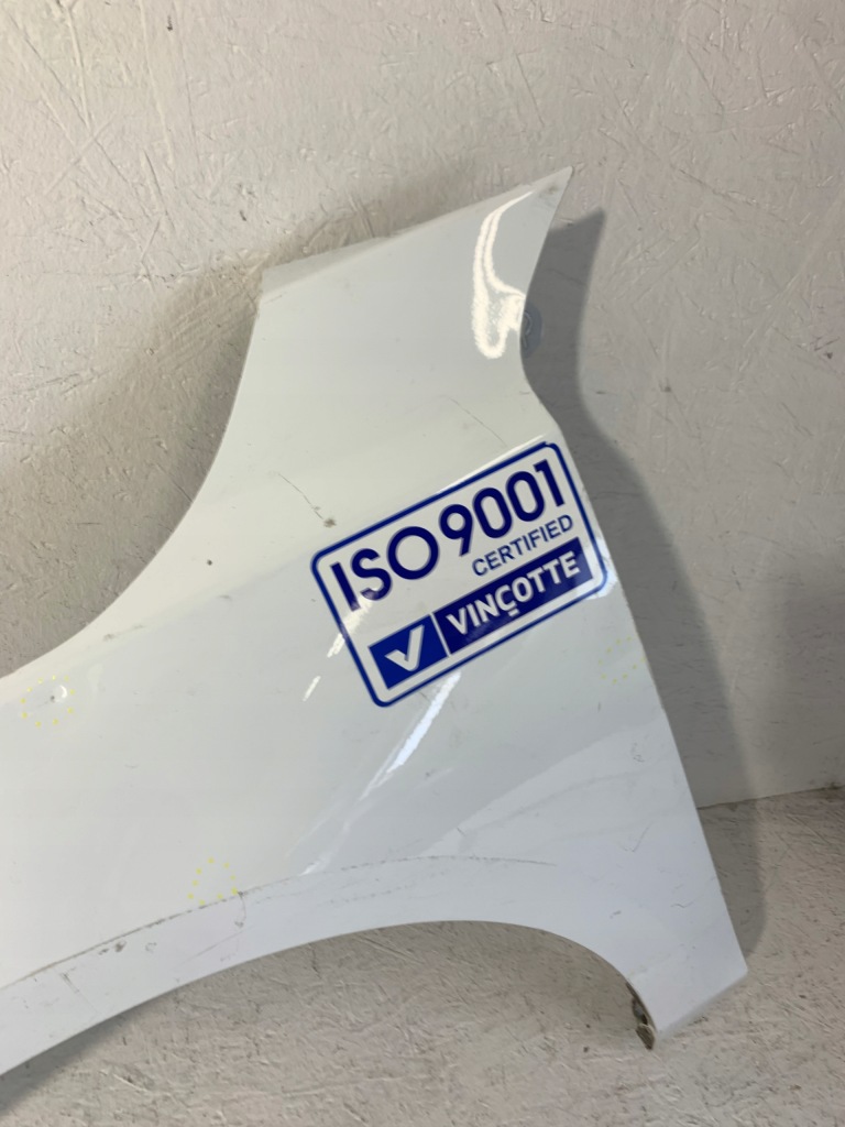 Крыло  перед передний левое  ford focus mk5 mk в Украине