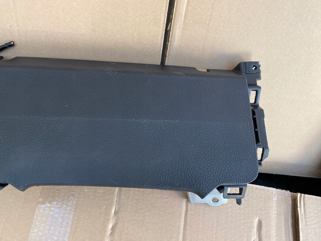 фото №6, Подушка коленная пассажира subaru impreza va uk