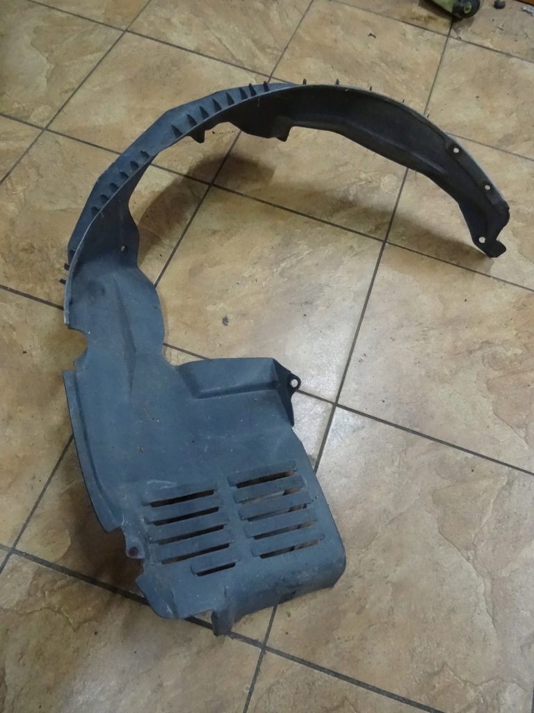 фото №3, Volvo v40 підкрилок правий перед