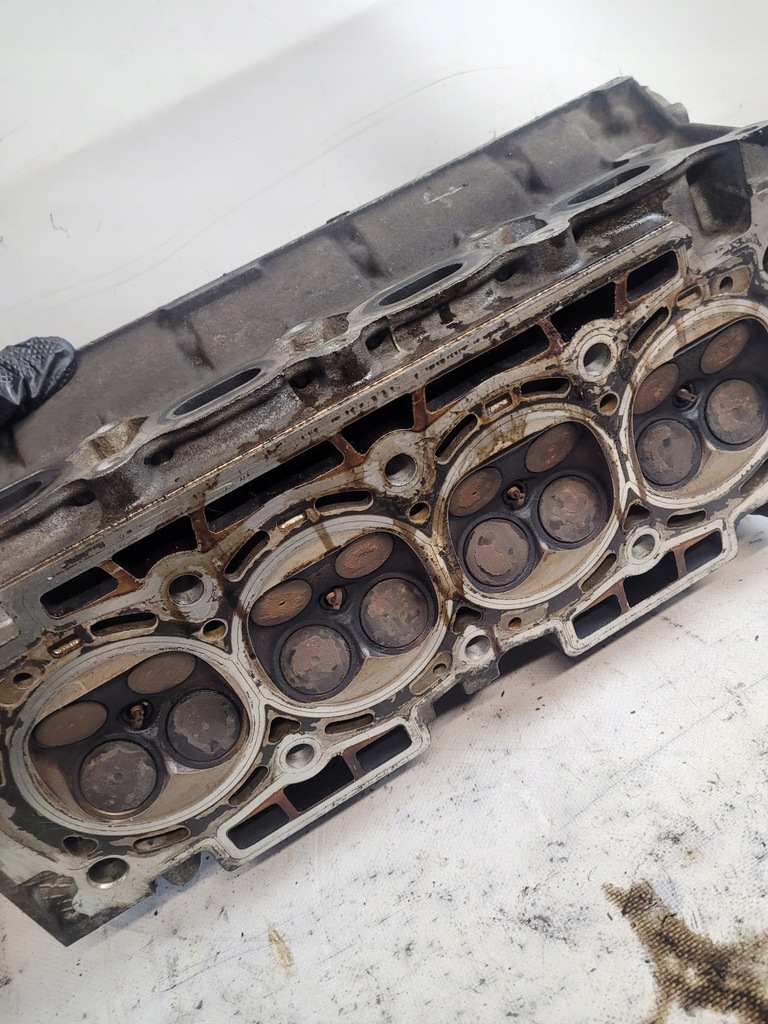 фото №14, Головка оригінальний номер 9634355510 + вали peugeot 407 1.8b 81kw 02r.