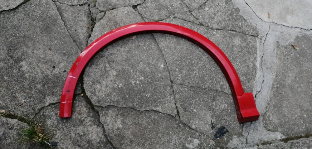 фото №1, Молдинг крыла левая перед audi q2 81a853717a