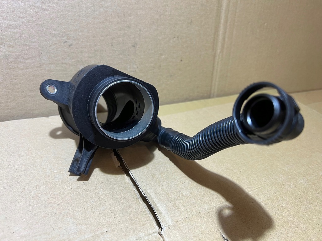 фото №4, Audi a6 c7 3.0 tdi резонатор турбины труба воздуха 059129955p 059103221aj