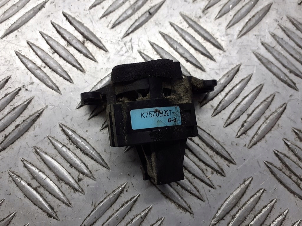 фото №1, Датчик температури внутрішнє mazda 3 bk k7570b32t