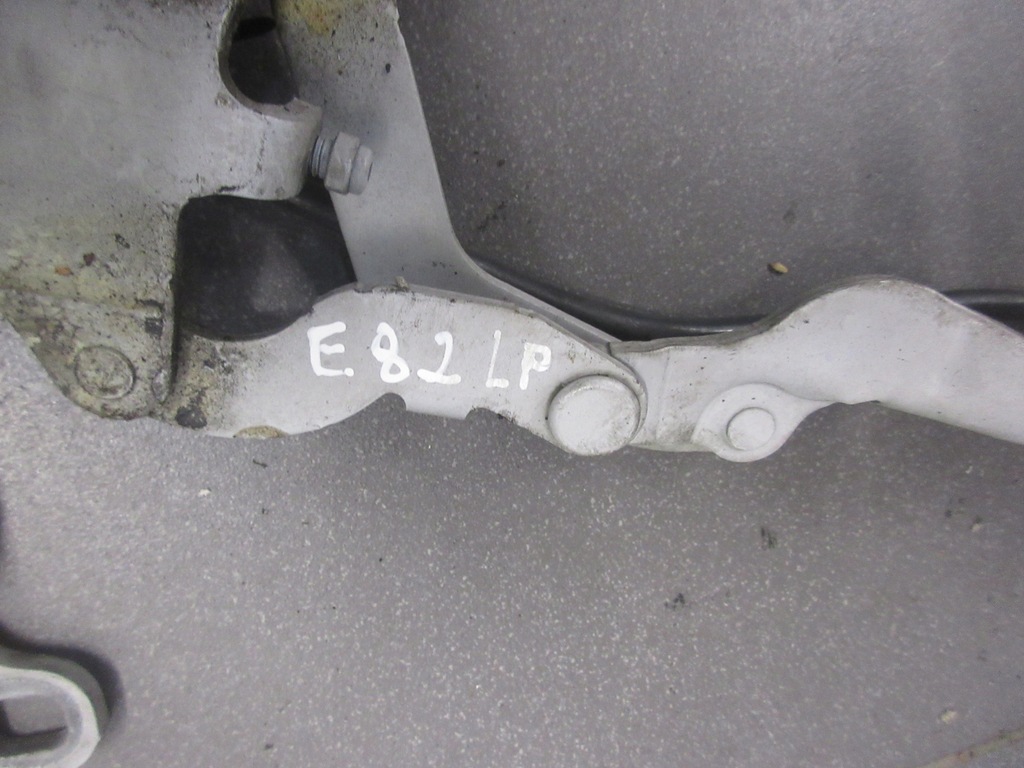 фото №4, Петля петли капот крышки двигателя bmw e82 354