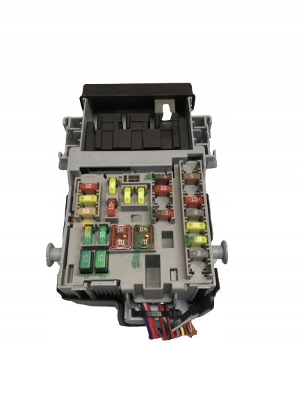 фото №1, Коробка запобіжників opel оригінальний номер 13222786