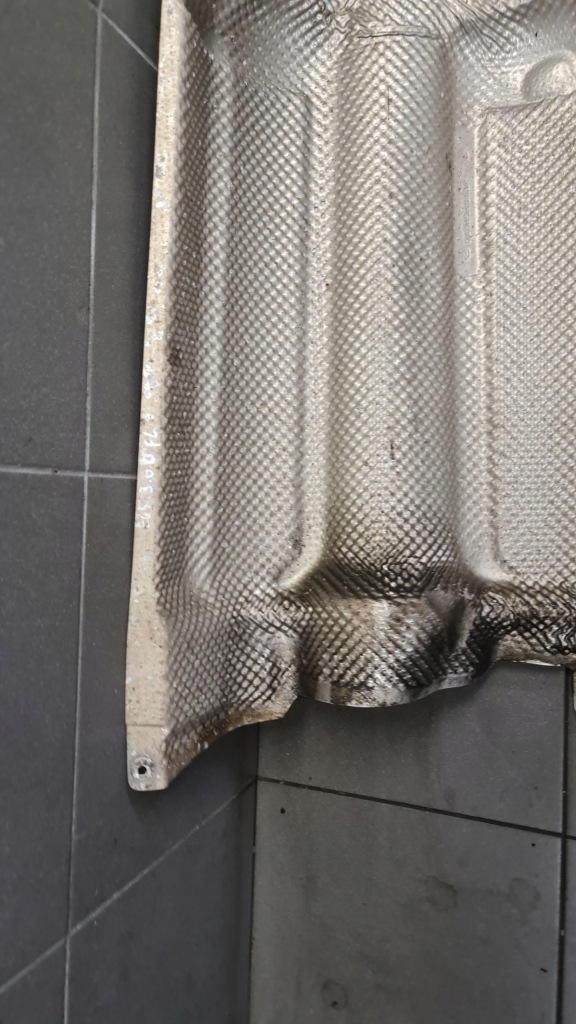 Накладка теплова вихлоп bmw e65 рестайлінг  3.0d 7036674 Київ