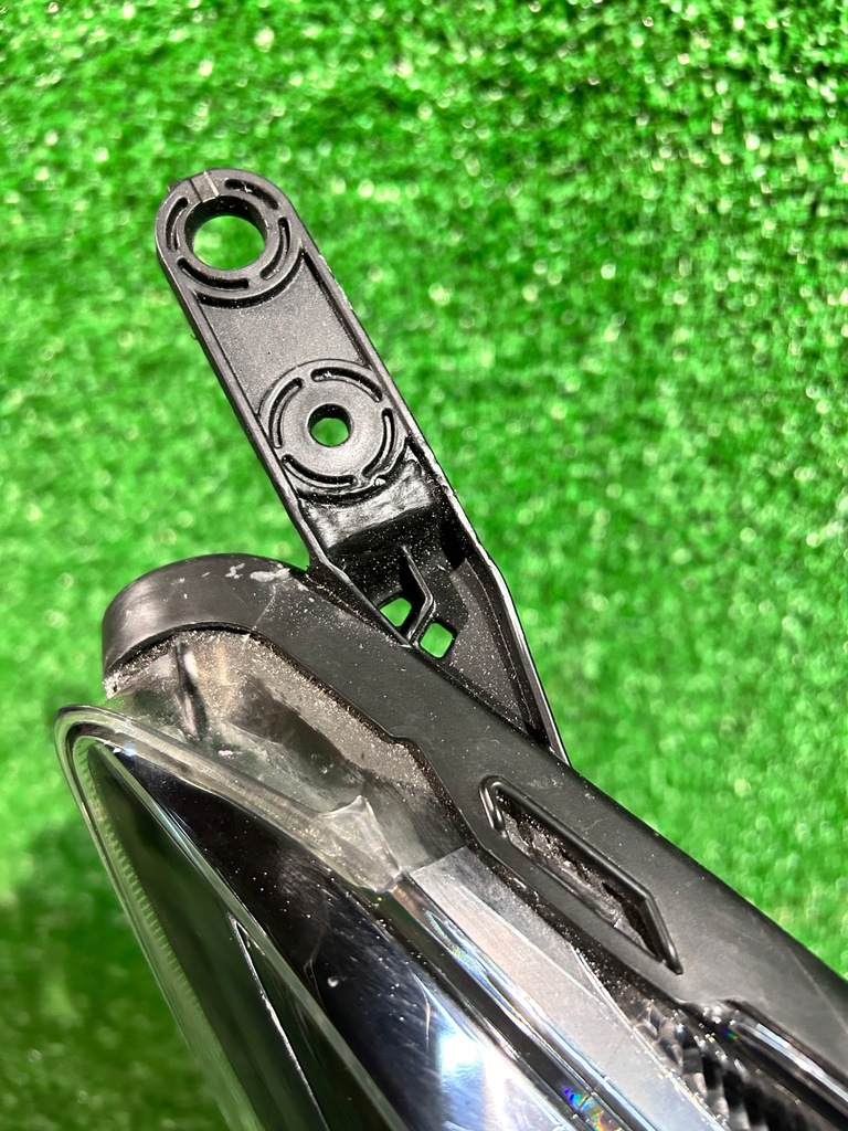 фото №2, Фара правый subaru xv lift full led