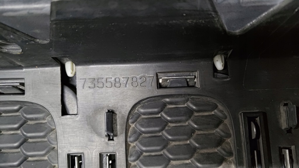 фото №4, Jeep renegade решётка радиатора решётка радиатора радиатора 735587827 оригинал mopar