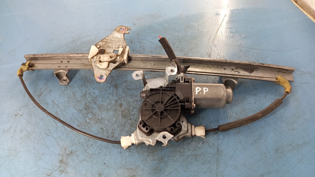 фото №1, Подъемник правый перед nissan note 1.4b 06r