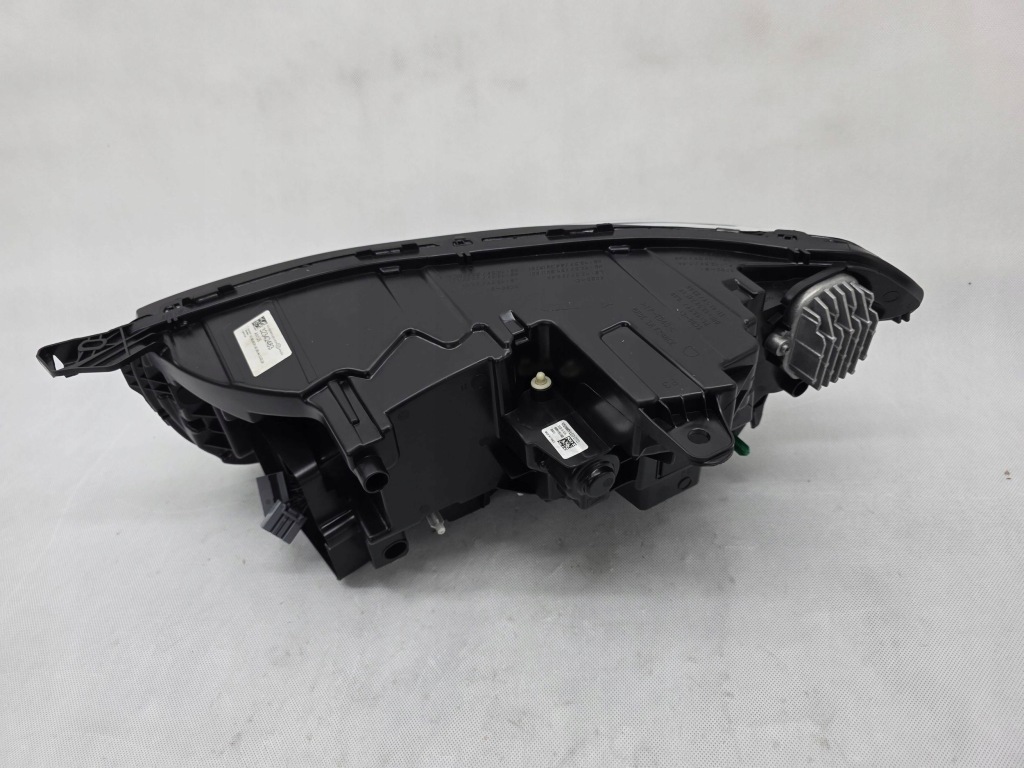 Volvo xc90 2 2 рестайлинг  фара правый  передняя перед full led европа 32342483 с Разборки