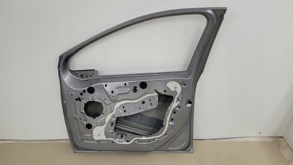 фото №8, Двері перед передні праве peugeot 2008 12