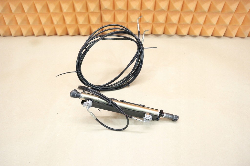 фото №1, Mercedes slk 171 r171 привід кришки багажника правий