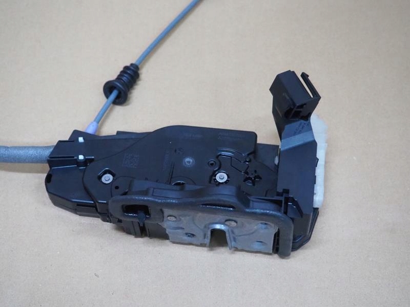 фото №2, Замок дверь левый задняя mercedes eqb x243