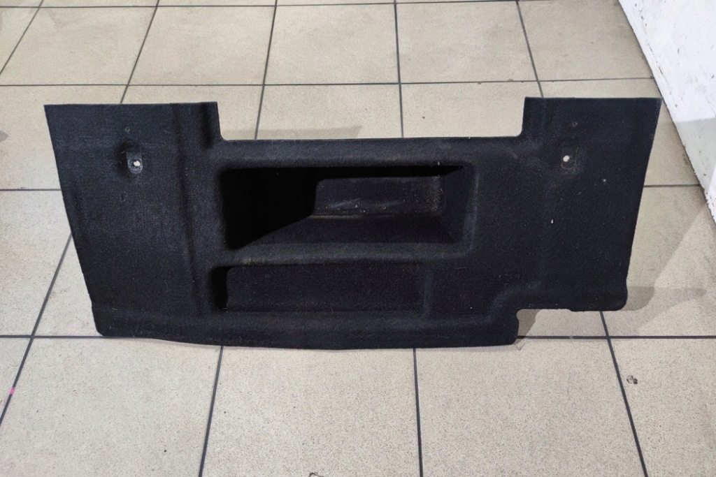 фото №9, Молдинг декоративна багажника bmw 7 f01, f02 9116124 3.0l дизель 180kw 2011