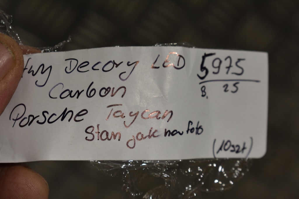 фото №12, Накладки декоры led карбон kpl. porsche taycan 1