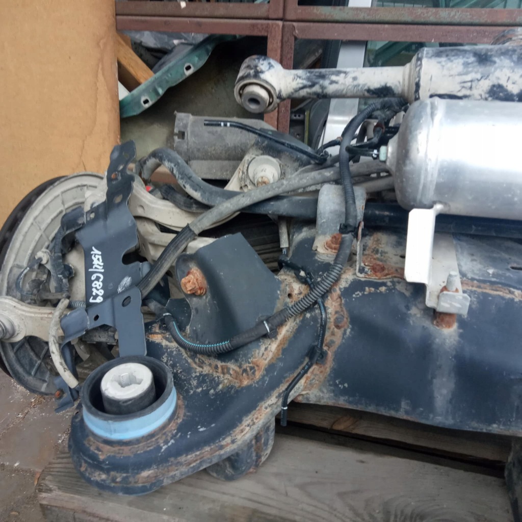 Maserati levante 2016- підвіска задні задні комплектна  оригінал warszawa Доставка