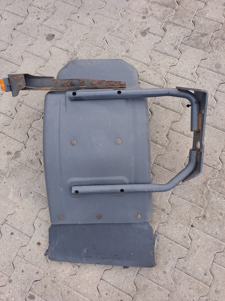 фото №1, Крыло левый kompletny подкрылок кронштейн renault midlum dxi volvo fl 19,5