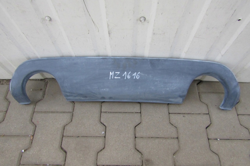 Купити Дифузор бампера задня audi tt спойлер pod 2 труби 8n0807421a