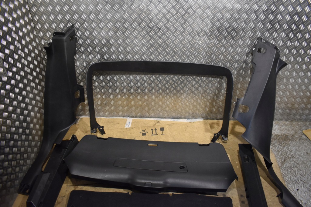 фото №4, Idealne салон обивка обшивки багажника porsche macan 1