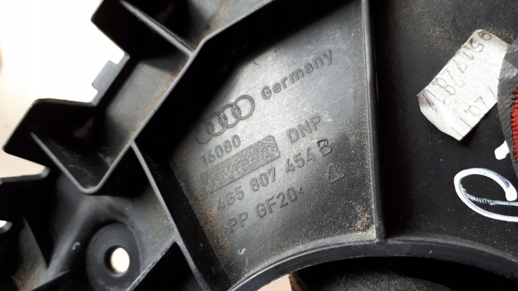 фото №7, S6 c7 a6 4g напрямна бампера правий задня sedan