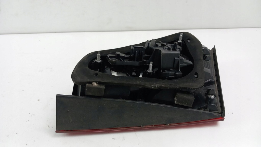 фото №3, Audi a3 8v sportback lift лампа задня ліва w кришка 5d