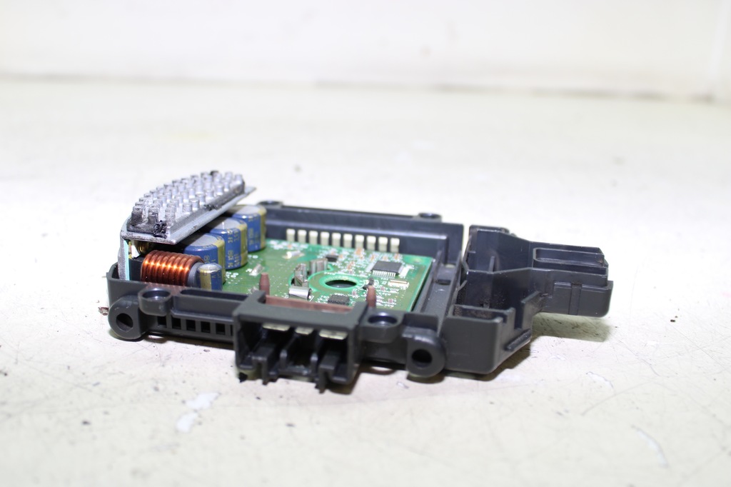 фото №3, Lexus ls ls430 01r резистор блок керування вентилятор модуль