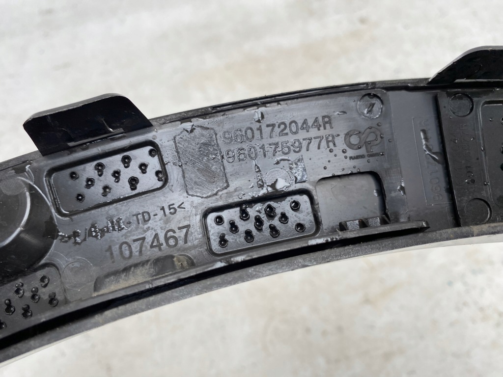Купити Renault megane v e-tech 24- накладка бампера лівий передні  960172044r