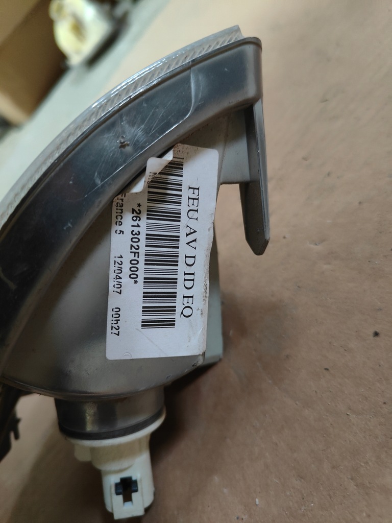 фото №10, Поворотник правий nissan primera p11 11.96- 261302f000