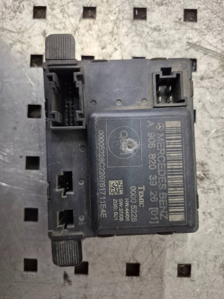 фото №1, Модуль дверь mercedes sprinter 906 a9068203926