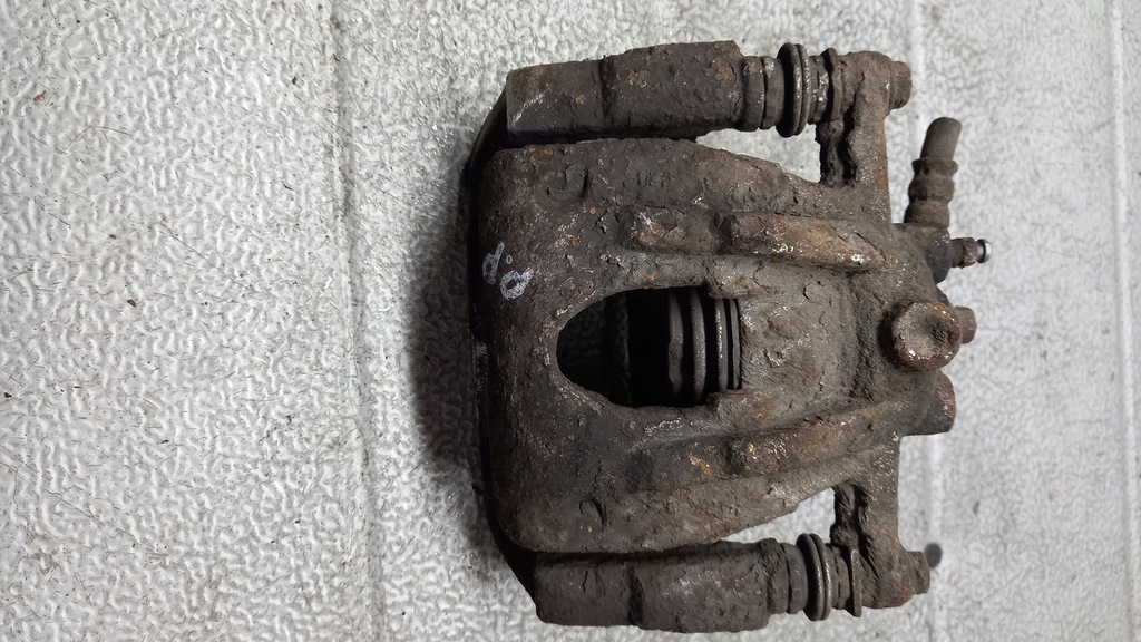 фото №1, Суппорт правый перед opel corsa c 03r 1.2b