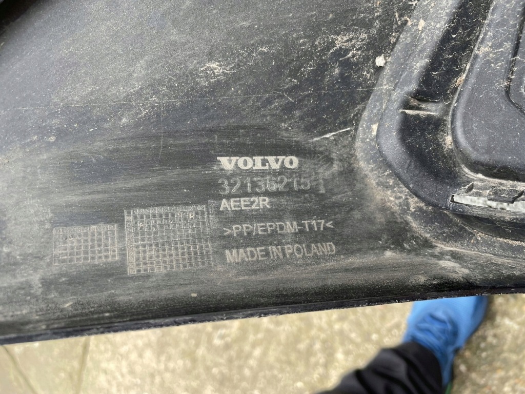 фото №9, Volvo xc60 ii r-design lift бампер задняя задний 32136215