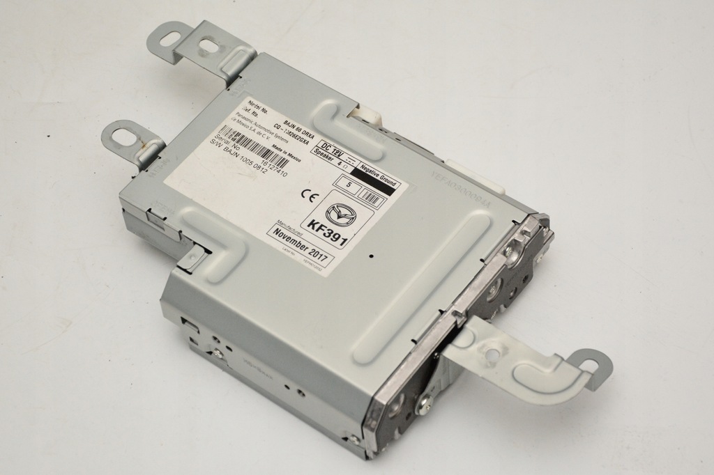 фото №1, Mazda 3 bm lift 16-2018r тюнер радио europa