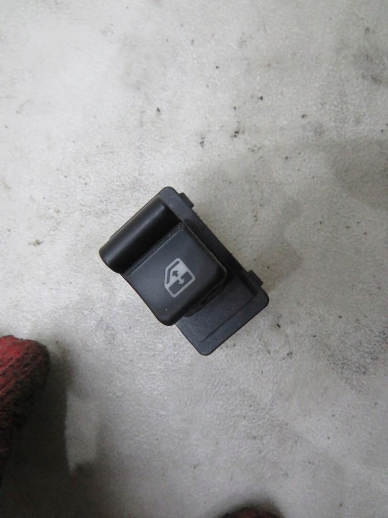 фото №1, Кнопка вікон fiat 500x