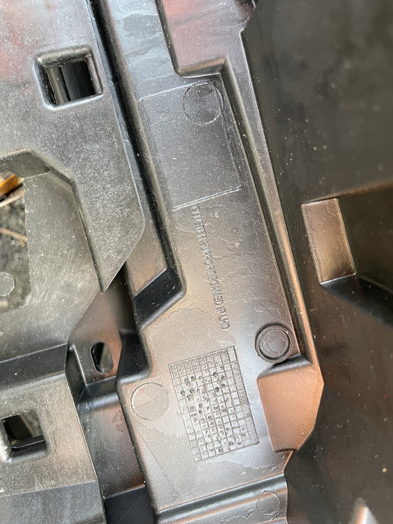 фото №6, Peugeot 2008 2024 панель приладів консоль спрацьована 2326484x