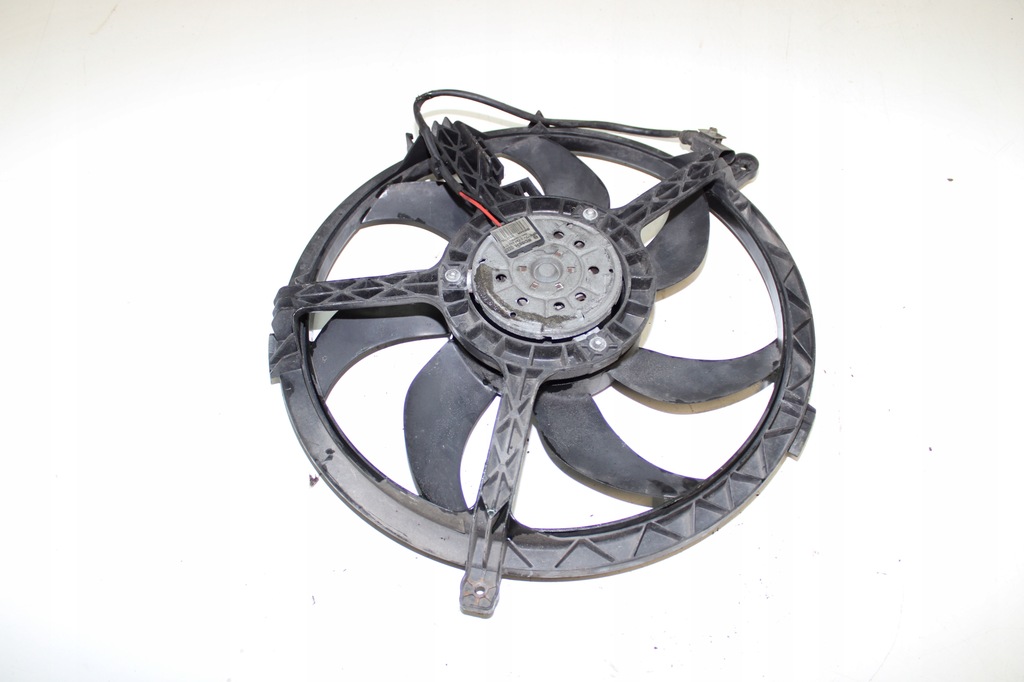 фото №4, Bmw mini cooper one r56 1.4 1.6 вентилятор радіатора 0130303019 m5377001
