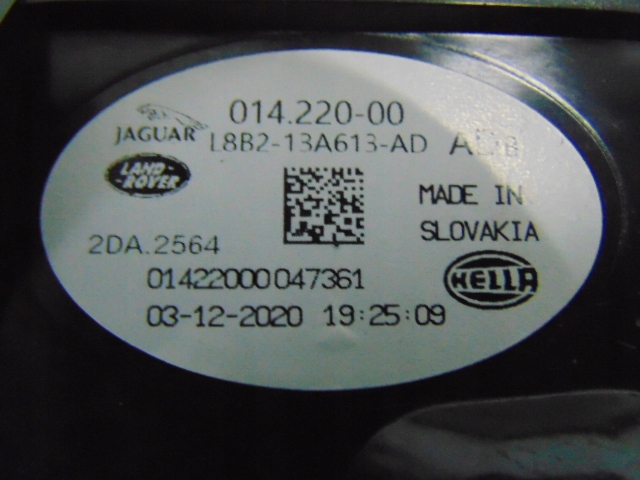 фото №3, Третій світло стоп land rover defender l8b2-13a613-ad