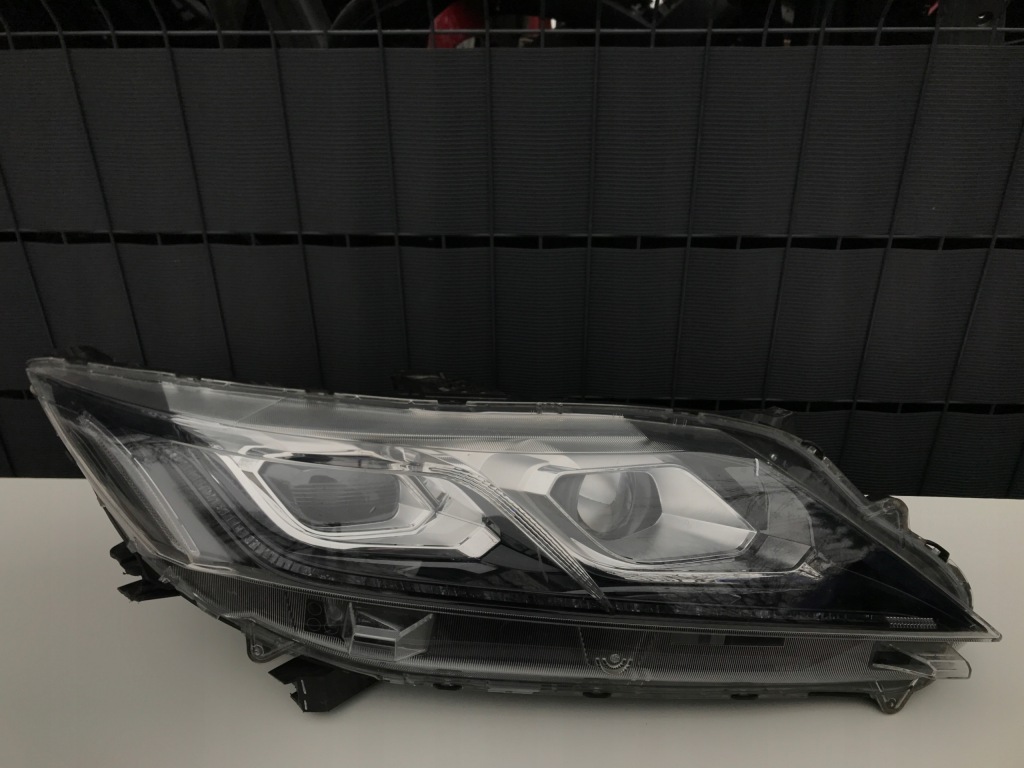 фото №1, Mitsubishi eclipse cross правая лампа перед full 18