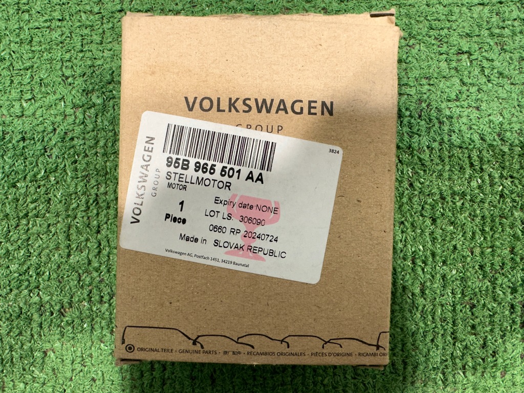 фото №9, Porsche macan 95b моторчик регулювання шторка жалюзі 95b965501aa