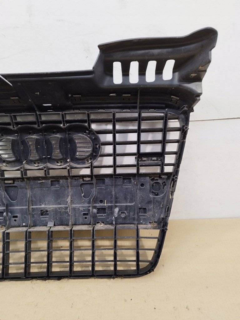 Решётка радиатора решётка радиатора бампер перед audi a4 b7 2004-2008 s-line oem 8e0853651m в Украине