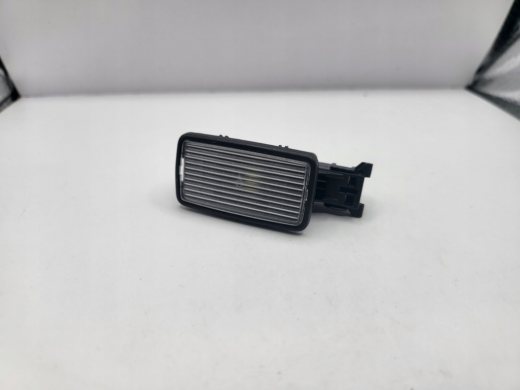 фото №1, Volvo xc60 ii xc40 s60 iii v60 ii лампа освещение салона led 31663793