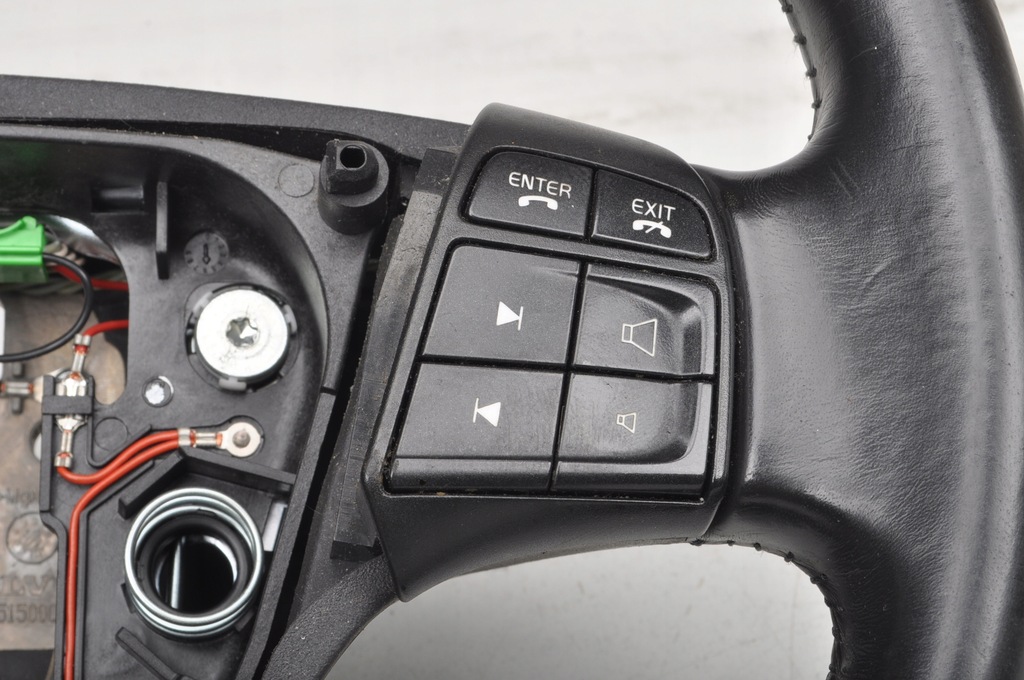 фото №13, Volvo s40 ii v50 воздуховод кожаный navi телефон