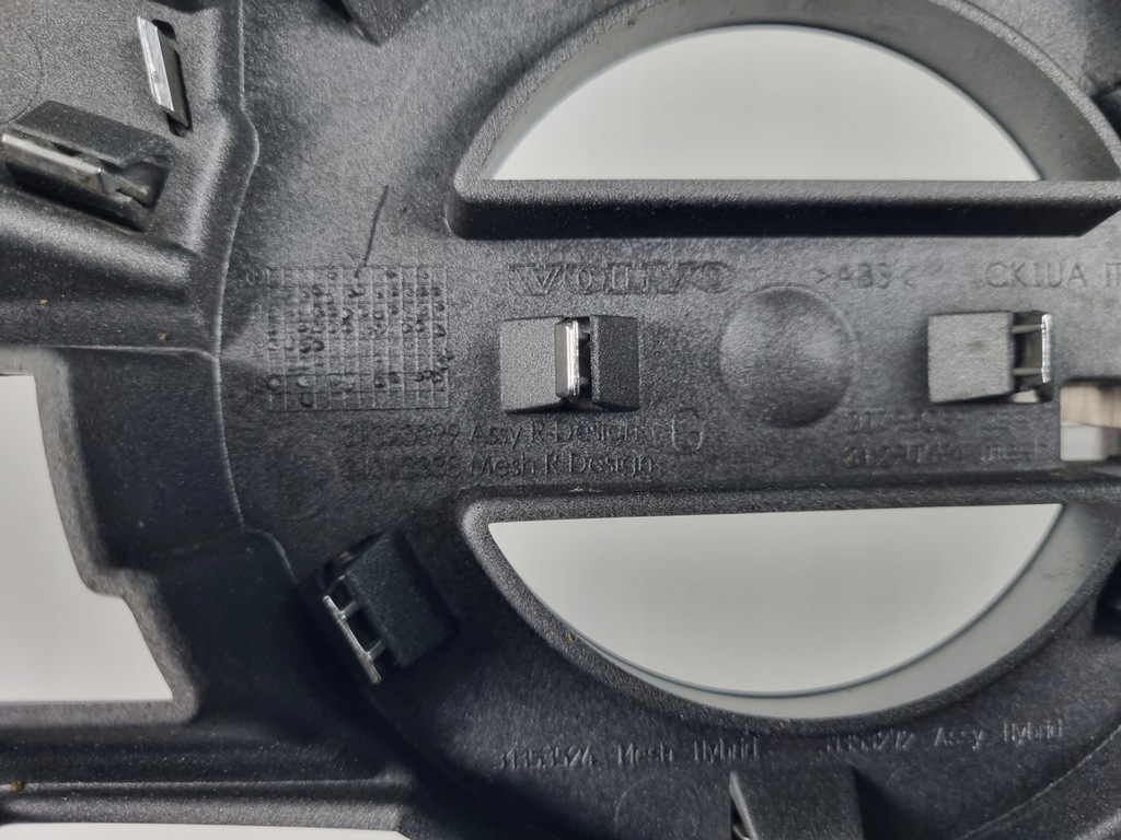 фото №10, Volvo v60 s60 r design решітка радіатора решітка радіатора 31323099